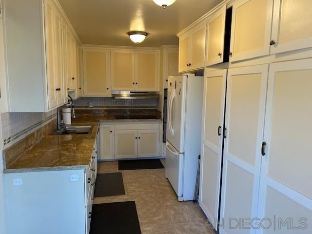 3154 Lloyd St, San Diego, CA 92117