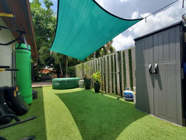 558 SE 27th Terrace 558, Boynton Beach, FL 33435