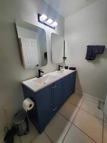 558 SE 27th Terrace 558, Boynton Beach, FL 33435