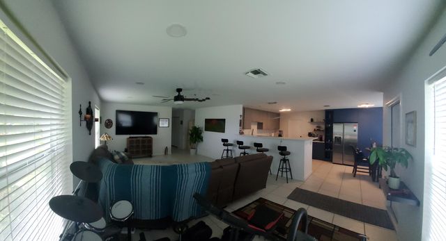 558 SE 27th Terrace 558, Boynton Beach, FL 33435