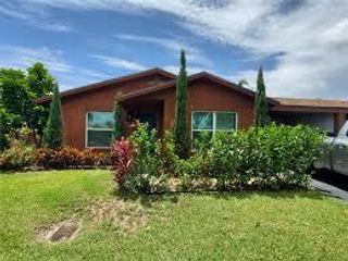 558 SE 27th Terrace 558, Boynton Beach, FL 33435