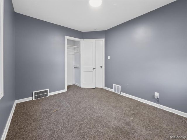 20553 Hamburg Street, Detroit, MI 48205