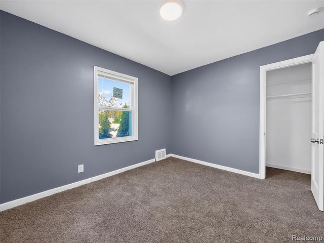 20553 Hamburg Street, Detroit, MI 48205