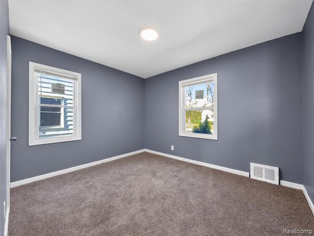 20553 Hamburg Street, Detroit, MI 48205