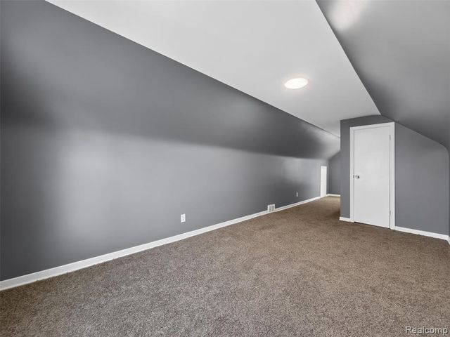 20553 Hamburg Street, Detroit, MI 48205