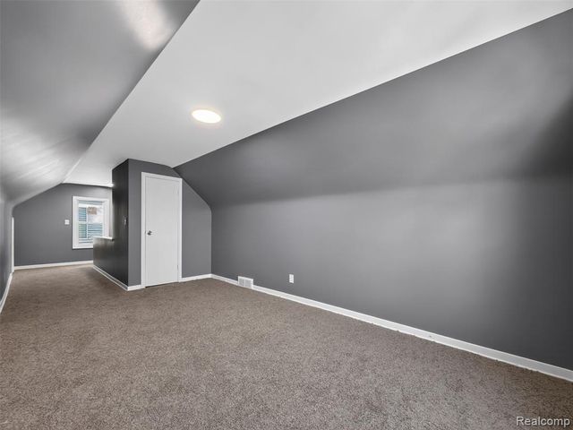 20553 Hamburg Street, Detroit, MI 48205
