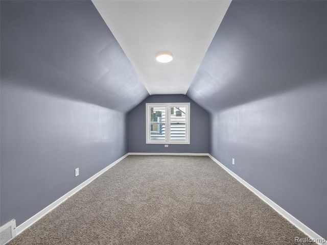 20553 Hamburg Street, Detroit, MI 48205