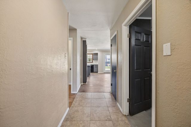 520 Palo Duro Drive, Joshua, TX 76058