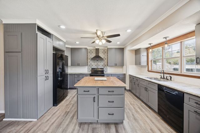 520 Palo Duro Drive, Joshua, TX 76058