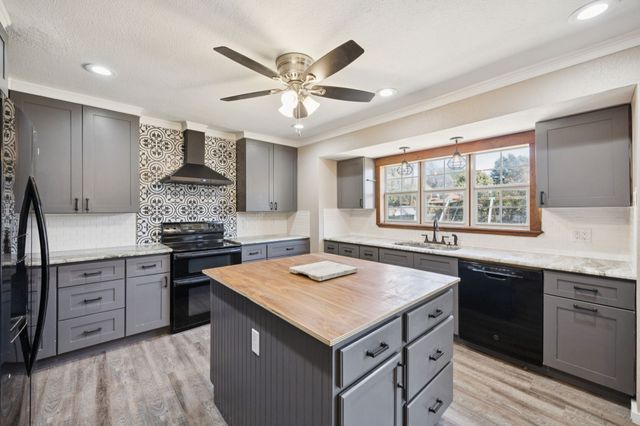 520 Palo Duro Drive, Joshua, TX 76058