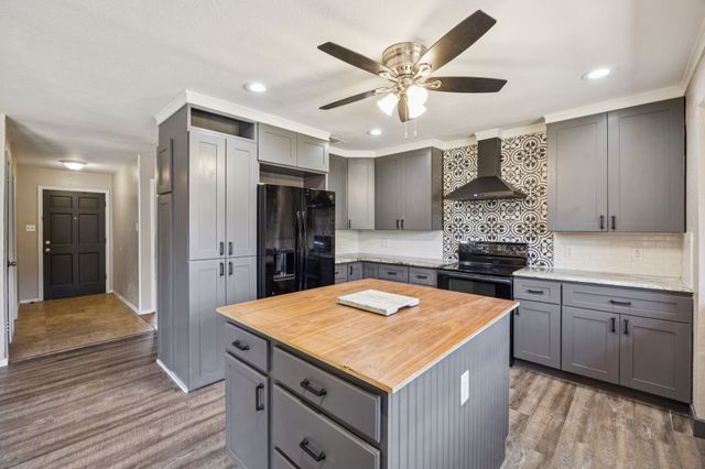 520 Palo Duro Drive, Joshua, TX 76058