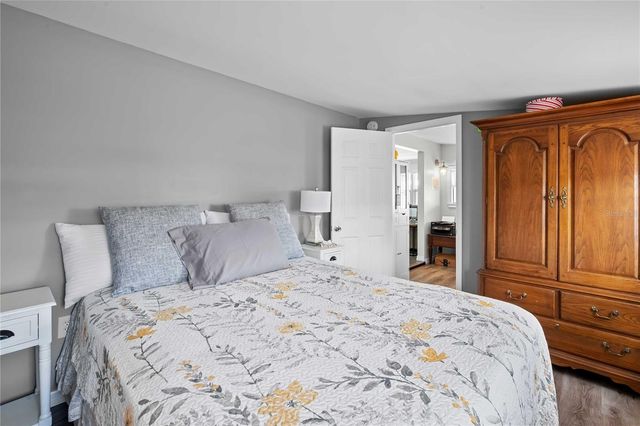 37240 BEVERLY AVENUE, Zephyrhills, FL 33542