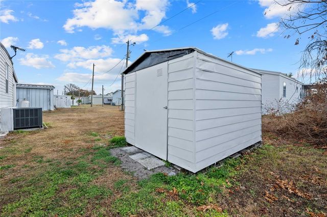 37240 BEVERLY AVENUE, Zephyrhills, FL 33542