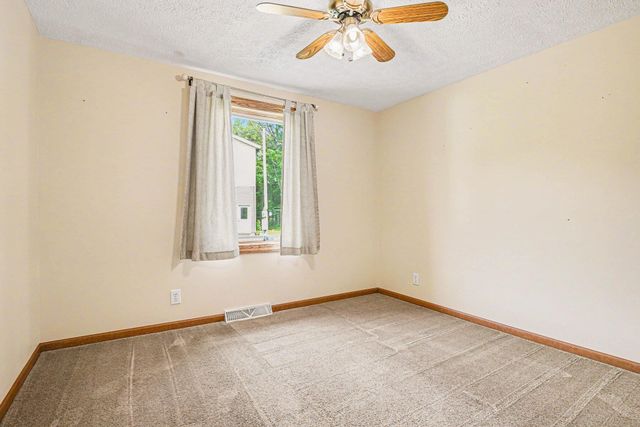 69728 Calvin Center Road, Cassopolis, MI 49031