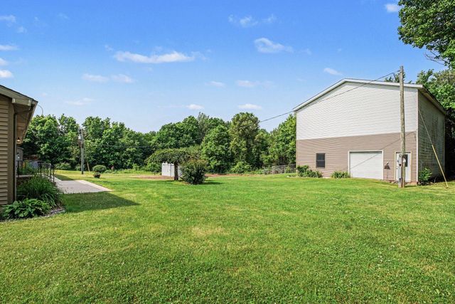 69728 Calvin Center Road, Cassopolis, MI 49031