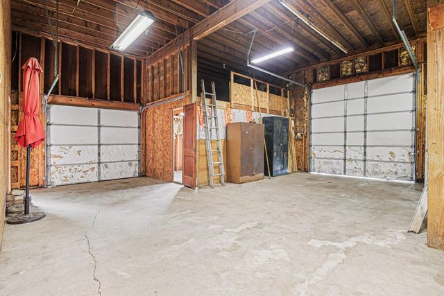 69728 Calvin Center Road, Cassopolis, MI 49031