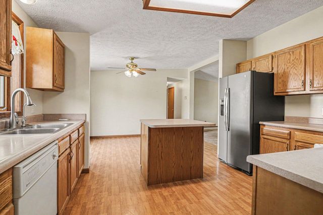 69728 Calvin Center Road, Cassopolis, MI 49031
