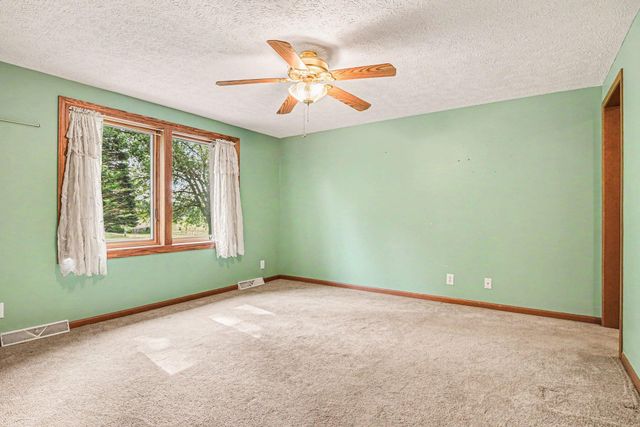 69728 Calvin Center Road, Cassopolis, MI 49031