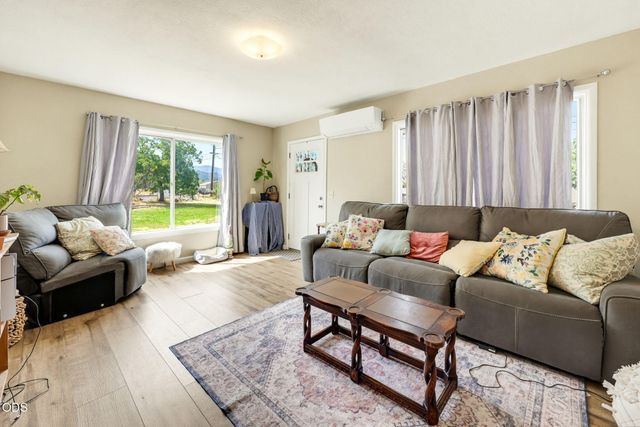 1340 E Main Street, Ashland, OR 97520