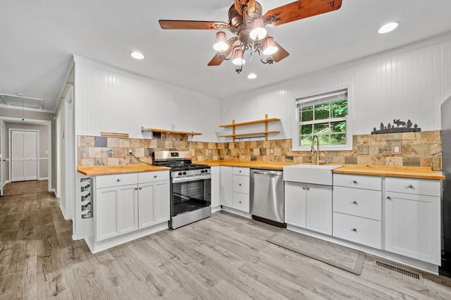 158 Bamby Lane, Ellijay, GA 30540