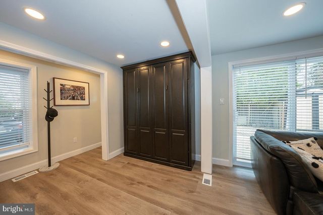 1022 CLOVER HILL RD, Wynnewood, PA 19096