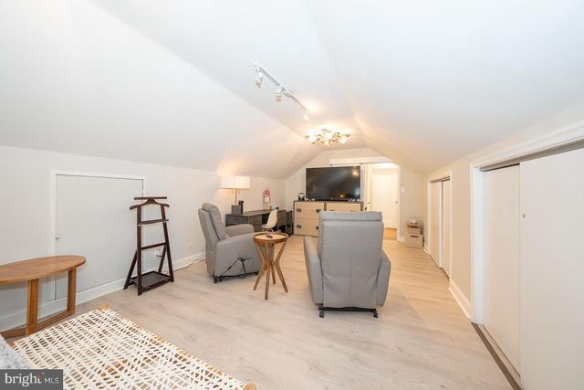 1022 CLOVER HILL RD, Wynnewood, PA 19096