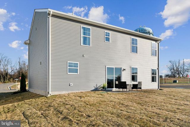 34 FORTUNA RD, Charles Town, WV 25414