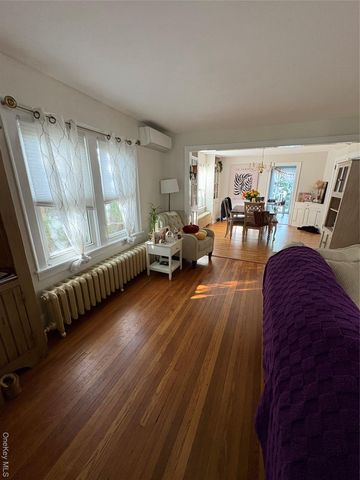 45 Central Parkway, Huntington, NY 11743