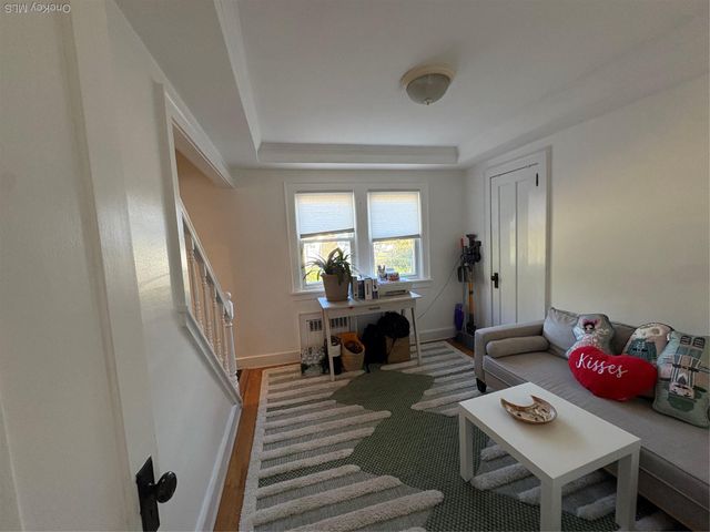 45 Central Parkway, Huntington, NY 11743