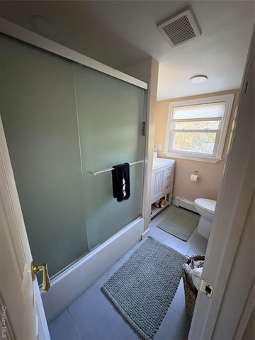 45 Central Parkway, Huntington, NY 11743