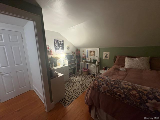 45 Central Parkway, Huntington, NY 11743