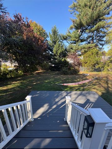 45 Central Parkway, Huntington, NY 11743