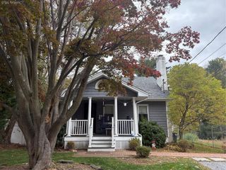 45 Central Parkway, Huntington, NY 11743