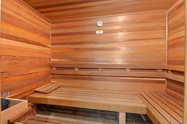 24 Beechwood Drive, Lawrence, NY 11559