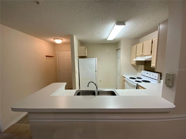 1999 SUMMER CLUB DRIVE 313, Oviedo, FL 32765