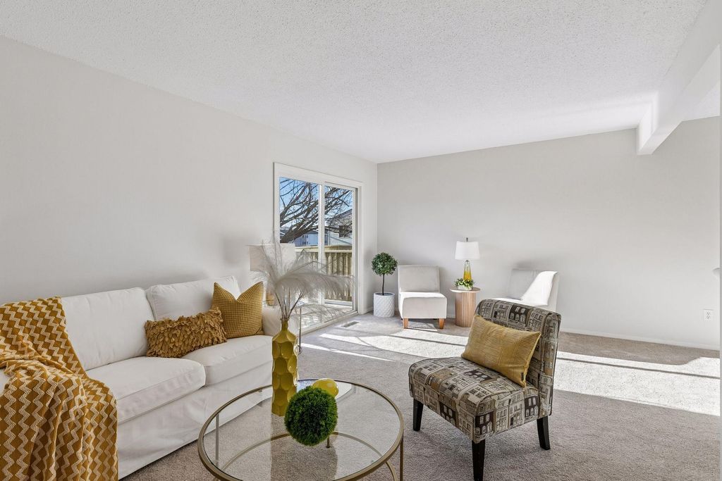 411 Dorland Place, Maplewood, MN 55119 — exterior