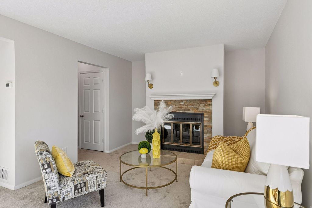 411 Dorland Place, Maplewood, MN 55119 — photo 3
