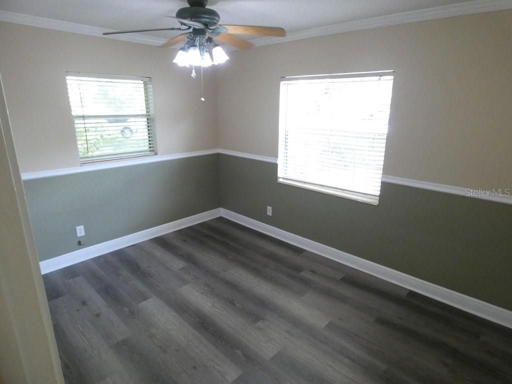 Image 11 of property listing at 5220 11TH AVENUE N, St Petersburg, FL 33710
