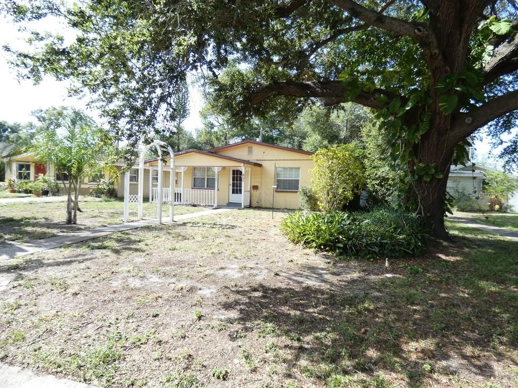 Image 21 of property listing at 5220 11TH AVENUE N, St Petersburg, FL 33710