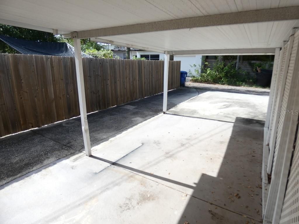 Image 6 of property listing at 5220 11TH AVENUE N, St Petersburg, FL 33710
