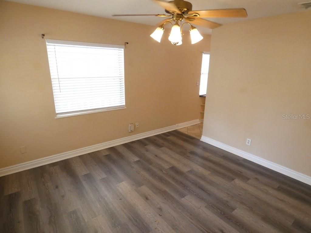 Image 10 of property listing at 5220 11TH AVENUE N, St Petersburg, FL 33710