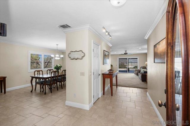 2185 Estela, El Cajon, CA 92020