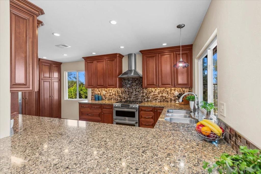 Image 11 of property listing at 2185 Estela, El Cajon, CA 92020