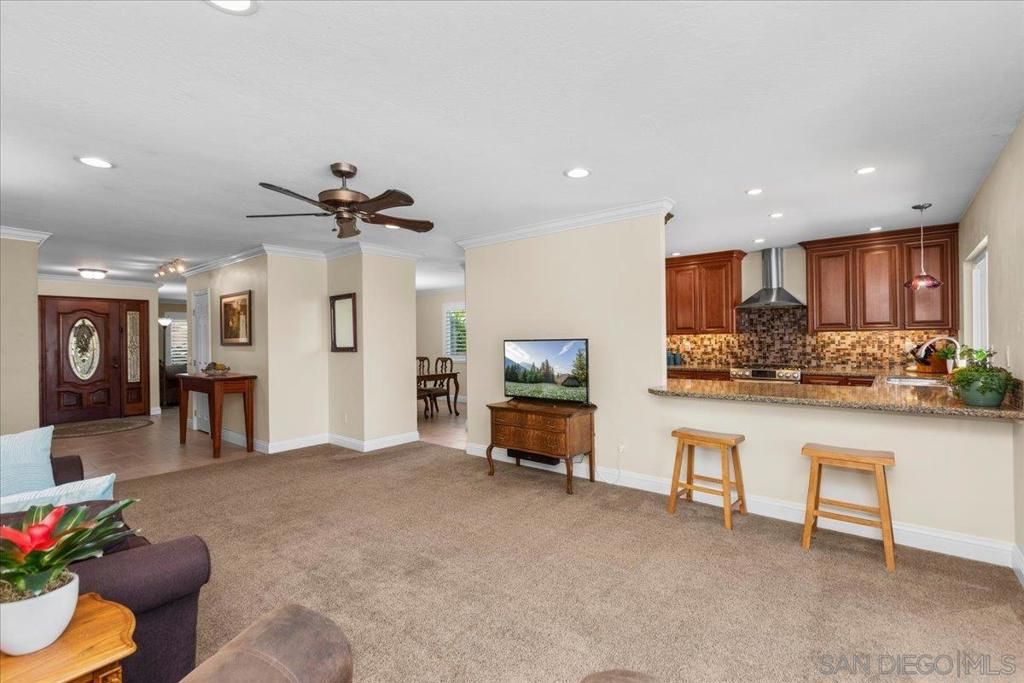 Image 15 of property listing at 2185 Estela, El Cajon, CA 92020