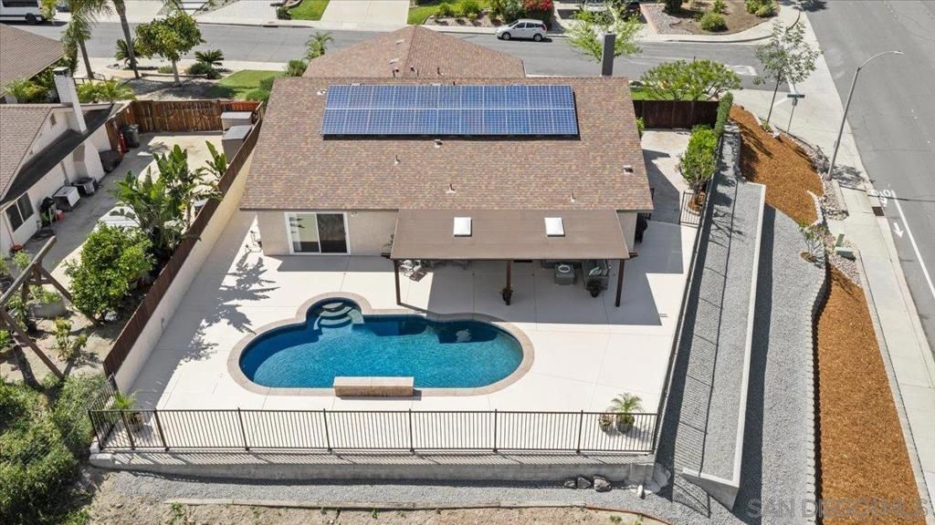 Image 6 of property listing at 2185 Estela, El Cajon, CA 92020