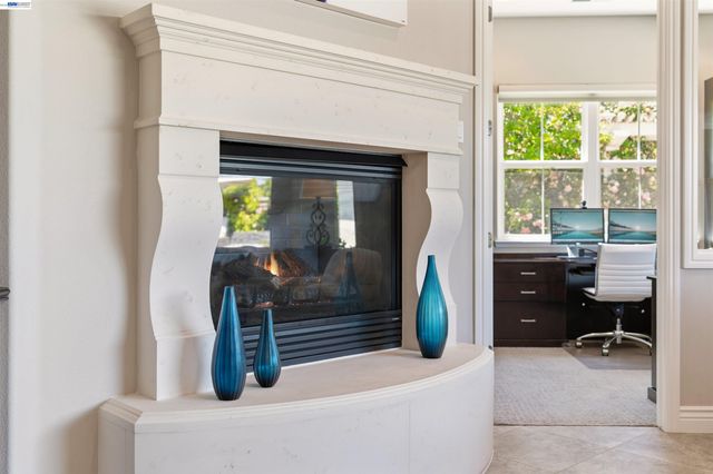 2205 Cameron Cir, Pleasanton, CA 94588