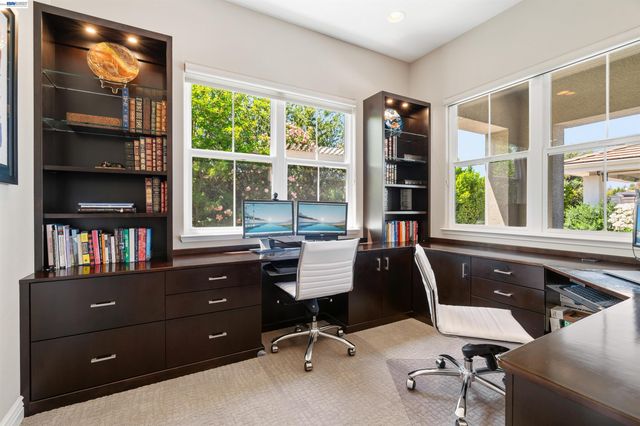 2205 Cameron Cir, Pleasanton, CA 94588