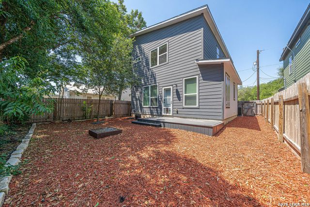 812 N GEVERS ST, San Antonio, TX 78202