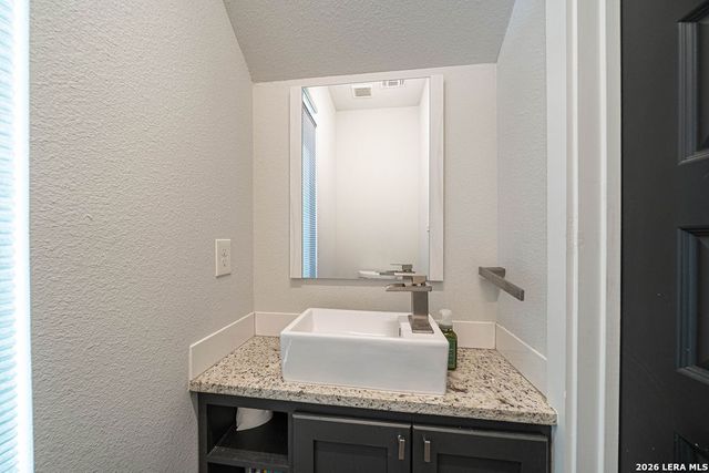 812 N GEVERS ST, San Antonio, TX 78202