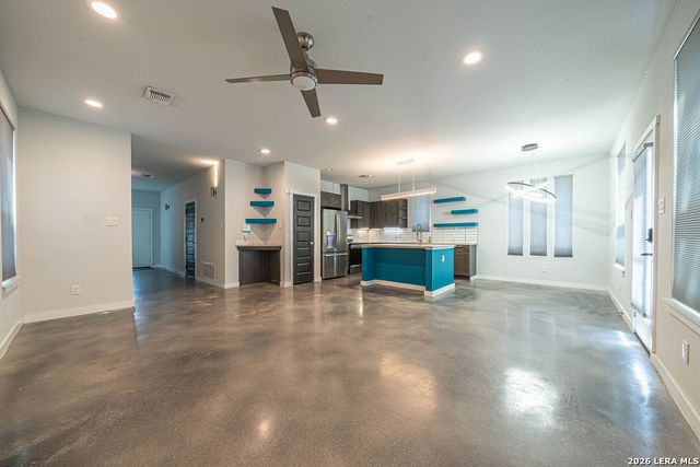812 N GEVERS ST, San Antonio, TX 78202